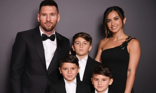 Antonela Roccuzzo with her families